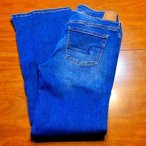 American Eagle Favorite Boyfriend Jeans 👖